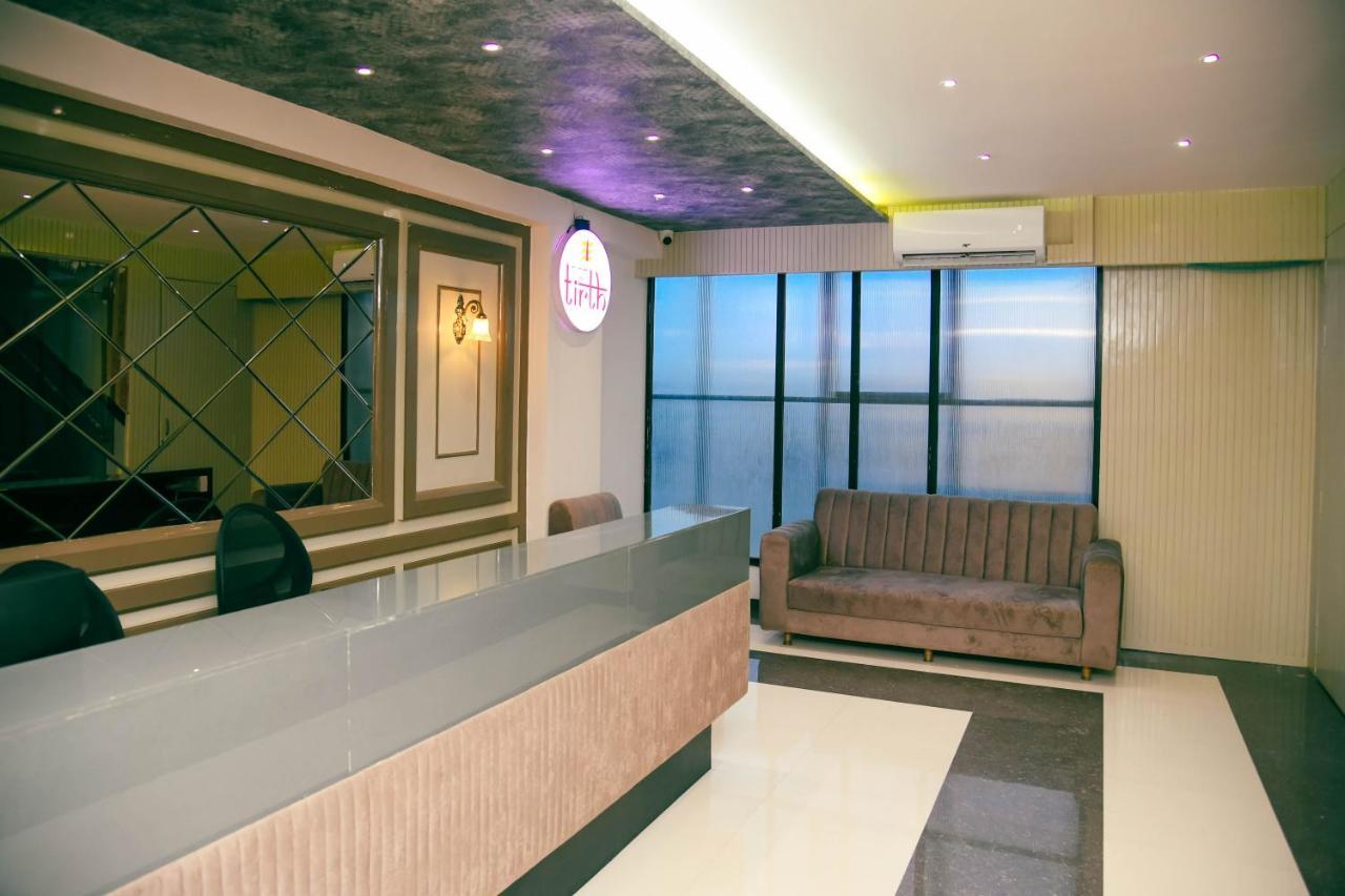 Hotel Tirth By Sonu'S ウッジャイン エクステリア 写真