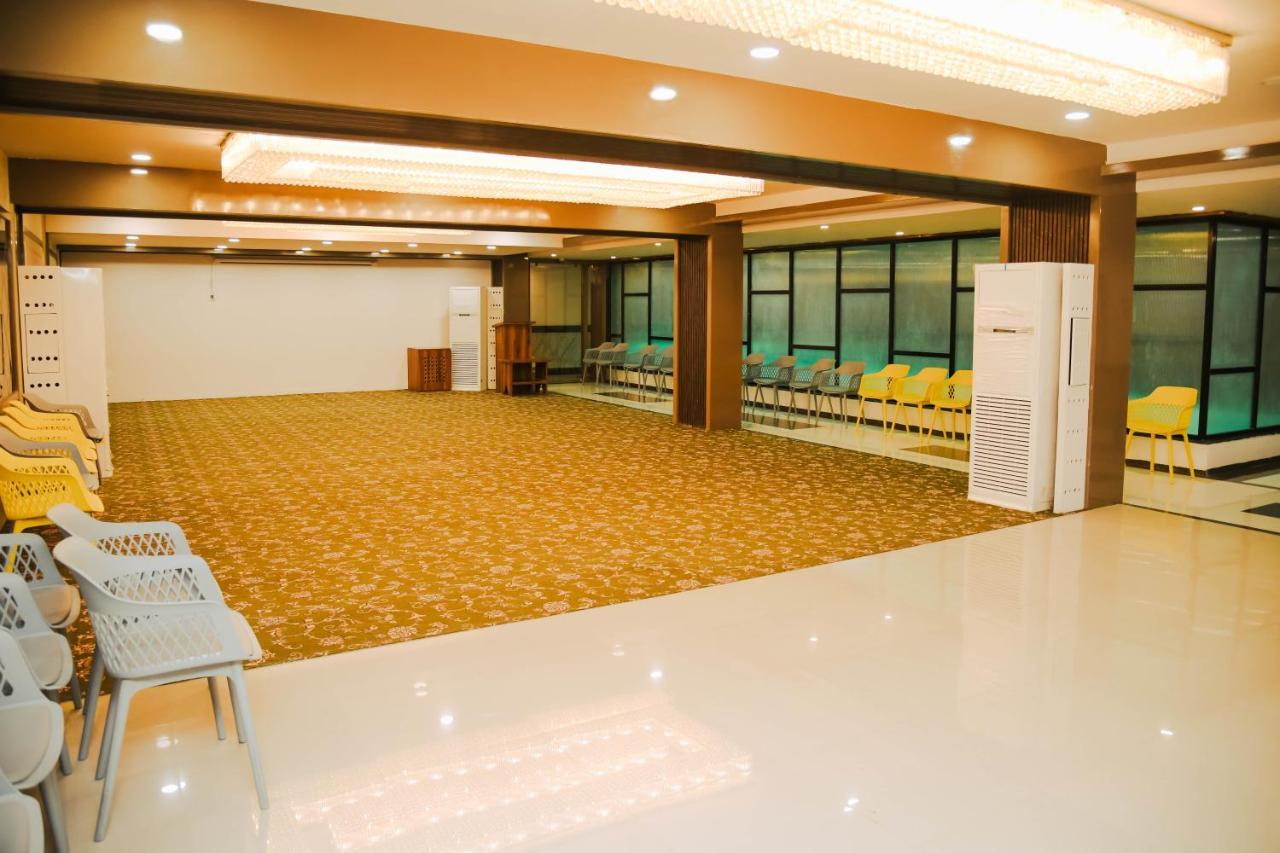Hotel Tirth By Sonu'S ウッジャイン エクステリア 写真