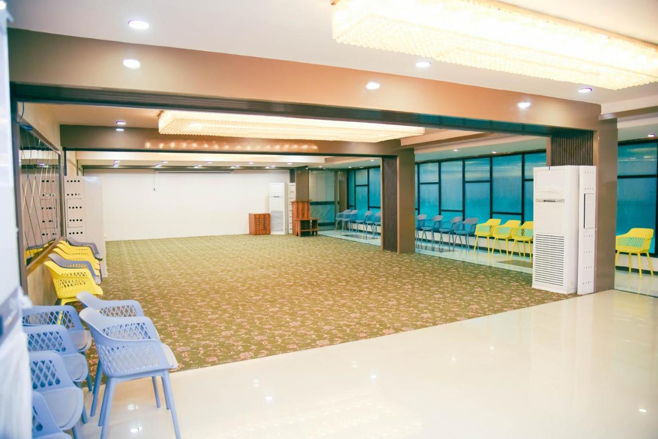 Hotel Tirth By Sonu'S ウッジャイン エクステリア 写真